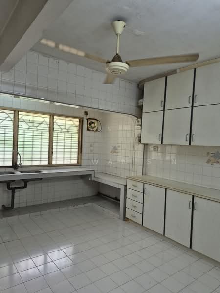 Rumah Teres 2 Tingkat untuk Dijual di Pjs 10 (Sunway) - Poh Wan Sin - Kitchen - PropertyGuru.com.my
