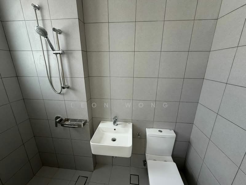 Rumah Teres 2 Tingkat untuk Dijual di Bandar Country Homes (Rawang) - Leon Wong - Bathroom - PropertyGuru.com.my
