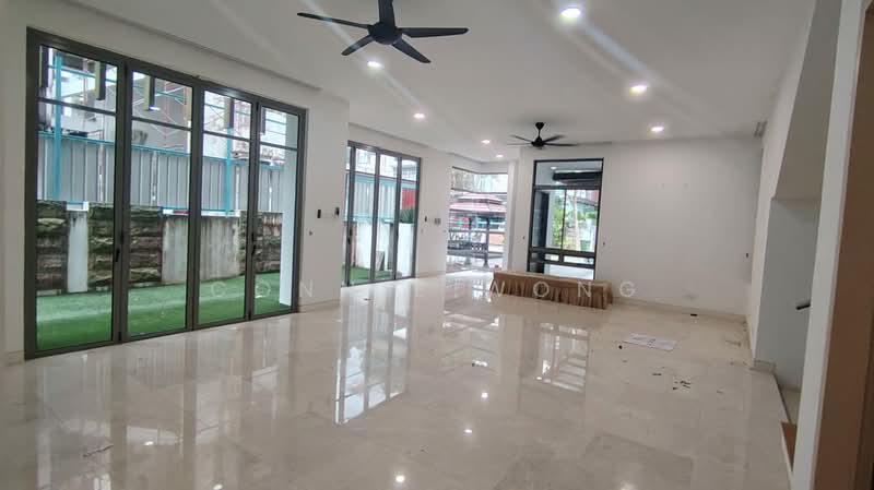Rumah Banglo untuk Dijual di The Valley TTDI (Ampang) - Connie Wong - Living Room - PropertyGuru.com.my