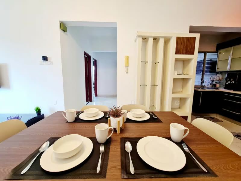 Servis Apartment untuk Disewa di E-Tiara - Joanne Diong - Dining Room - PropertyGuru.com.my