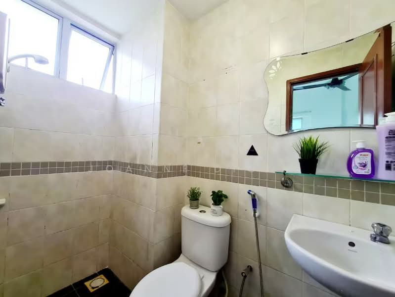 Servis Apartment untuk Disewa di E-Tiara - Joanne Diong - Bathroom - PropertyGuru.com.my