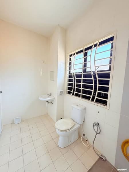 2-storey Terraced House for Sale in Kota Bayuemas (Klang) - Mason Chiah - Bathroom - PropertyGuru.com.my