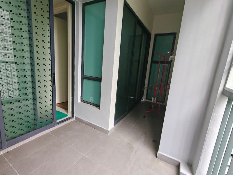 Condominium for Sale at The Straits View Condominium - Terry Tan - Balcony - PropertyGuru.com.my