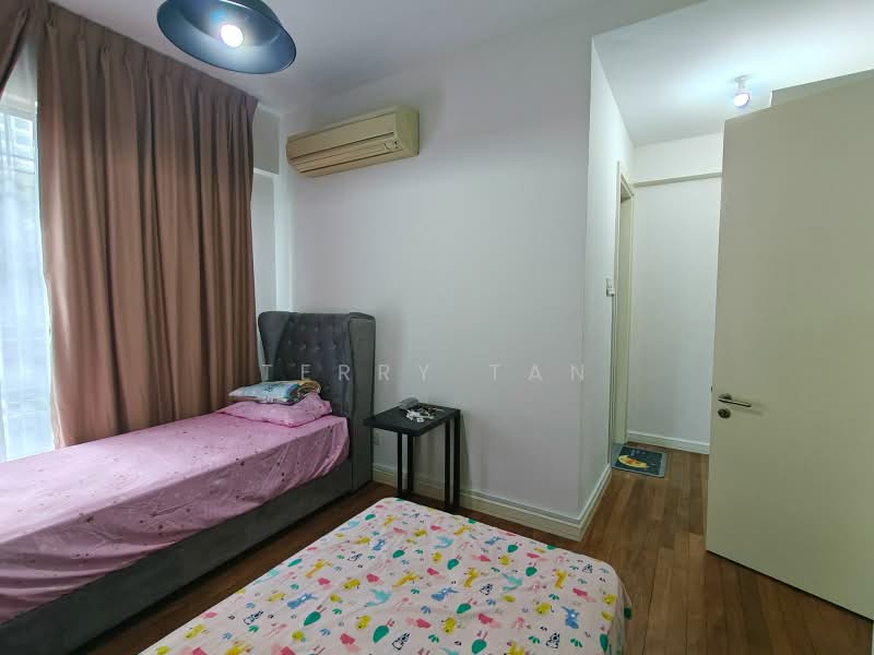 Condominium for Sale at The Straits View Condominium - Terry Tan - Bedroom - PropertyGuru.com.my
