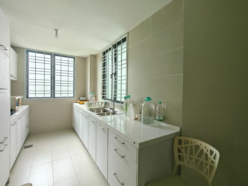 Condominium for Sale at The Straits View Condominium - Terry Tan - Kitchen - PropertyGuru.com.my