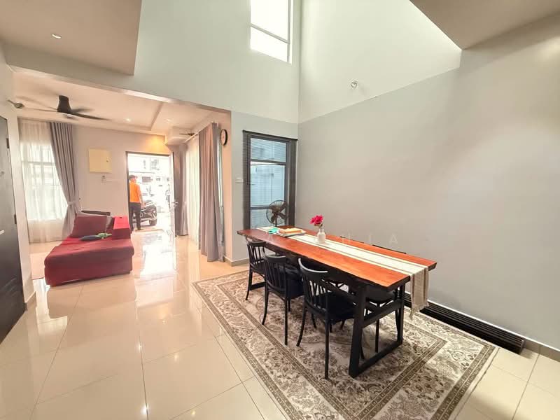 2-storey Terraced House for Sale in Permas Jaya (Johor) - Stella Chia - Living Room - PropertyGuru.com.my