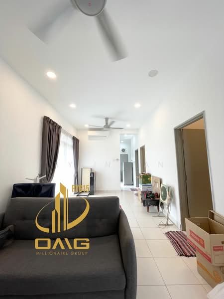1-storey Terraced House for Sale in Bandar Putera 2 (Klang) - Rylin Tan - Living Room - PropertyGuru.com.my