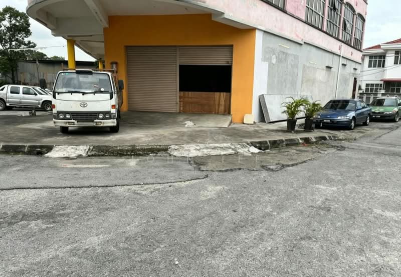 Shop / Office for Sale in Kampung Batu Belah (Klang) - John Tee - Exterior - PropertyGuru.com.my