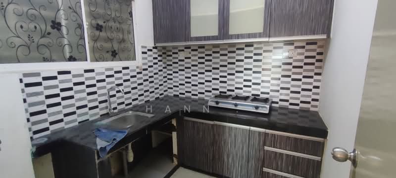 Kondominium untuk Disewa di Casa Tropika - Hann . - Kitchen - PropertyGuru.com.my