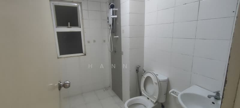 Kondominium untuk Disewa di Casa Tropika - Hann . - Bathroom - PropertyGuru.com.my