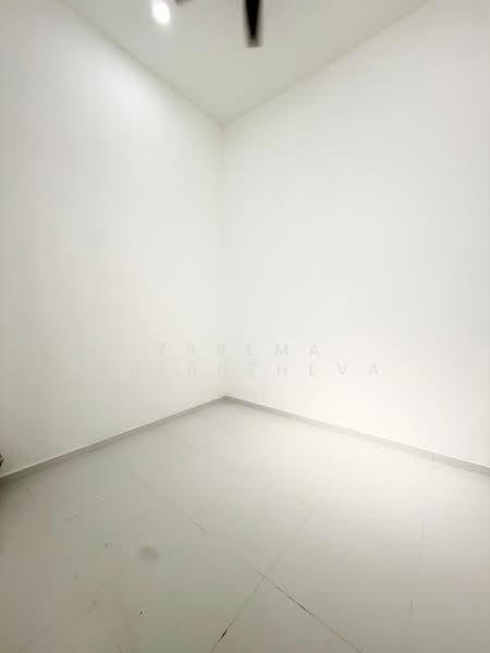 Rumah Teres 1 Tingkat untuk Dijual di Taman Nilai Perdana (Nilai) - Zarema Kulbuzheva - Interior - PropertyGuru.com.my