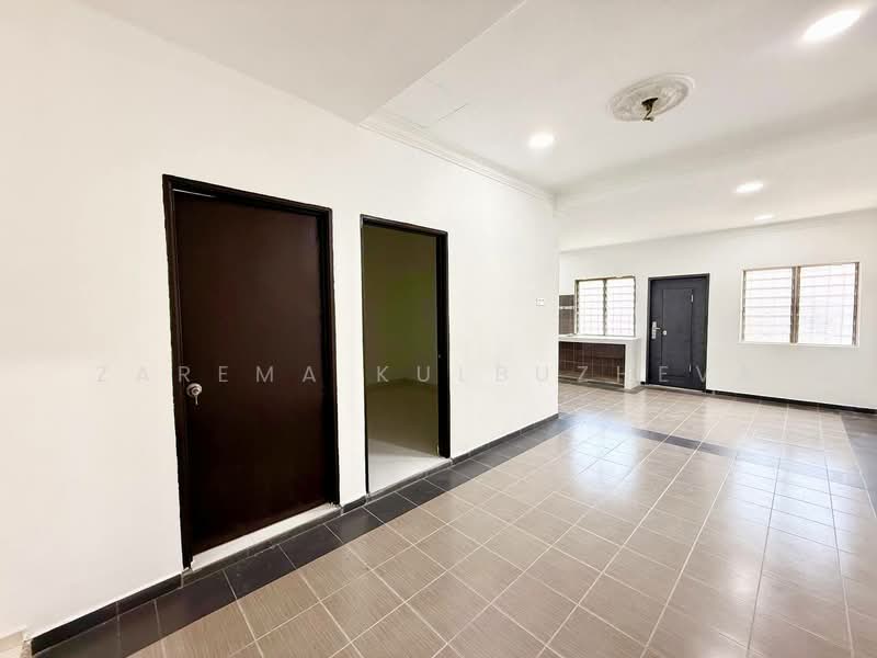 Rumah Teres 1 Tingkat untuk Dijual di Taman Nilai Perdana (Nilai) - Zarema Kulbuzheva - Interior - PropertyGuru.com.my