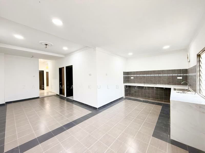 Rumah Teres 1 Tingkat untuk Dijual di Taman Nilai Perdana (Nilai) - Zarema Kulbuzheva - Kitchen - PropertyGuru.com.my