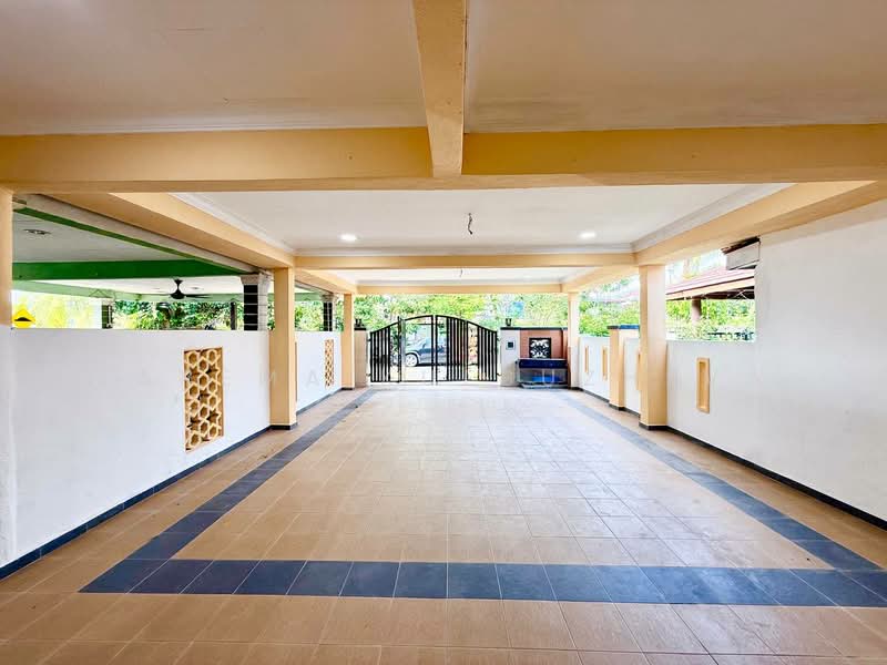 Rumah Teres 1 Tingkat untuk Dijual di Taman Nilai Perdana (Nilai) - Zarema Kulbuzheva - Exterior - PropertyGuru.com.my