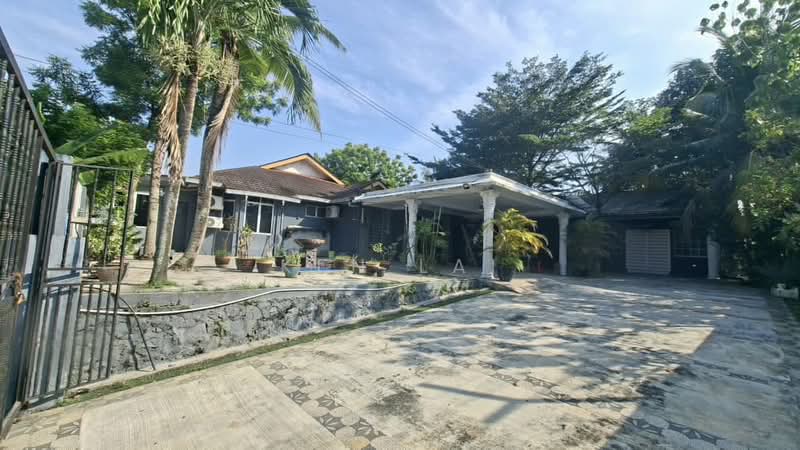 Bungalow for Sale in Bandar Rinching Seksyen 1 (Semenyih) - Ken Lai - Exterior - PropertyGuru.com.my