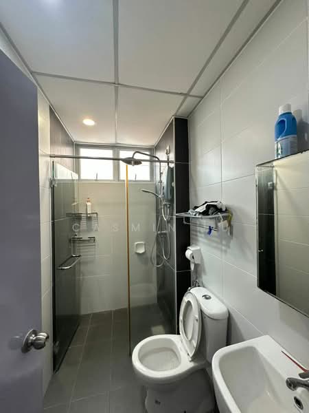 Service Residence for Sale at Larkin Heights - Casmin Eu - Bathroom - PropertyGuru.com.my