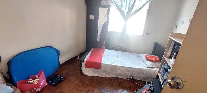 Pangsapuri untuk Dijual di Subang Perdana Goodyear Court 1 - JH Tee - Bedroom - PropertyGuru.com.my