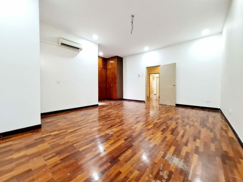 Rumah Teres untuk Dijual di Bandar Puteri Puchong (Puchong) - SUNNY YONG - Living Room - PropertyGuru.com.my