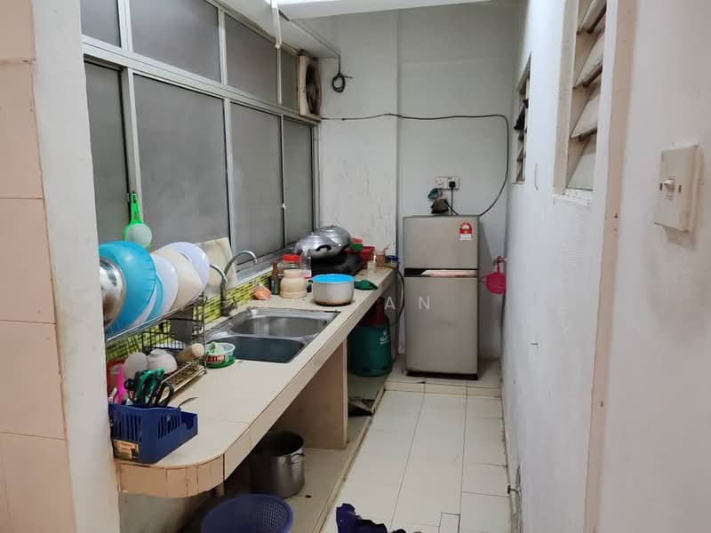 Apartment for Sale at Vista Mutiara - BC TAN - Kitchen - PropertyGuru.com.my