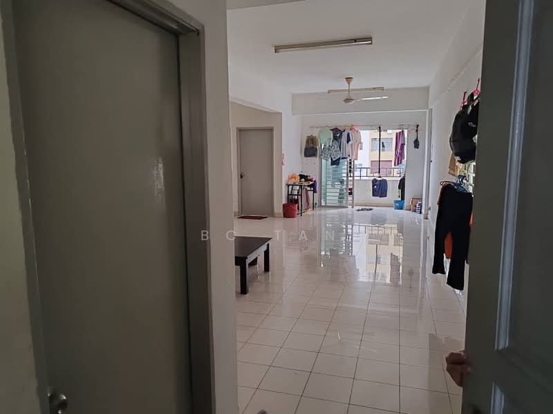 Apartment for Sale at Vista Mutiara - BC TAN - Living Room - PropertyGuru.com.my