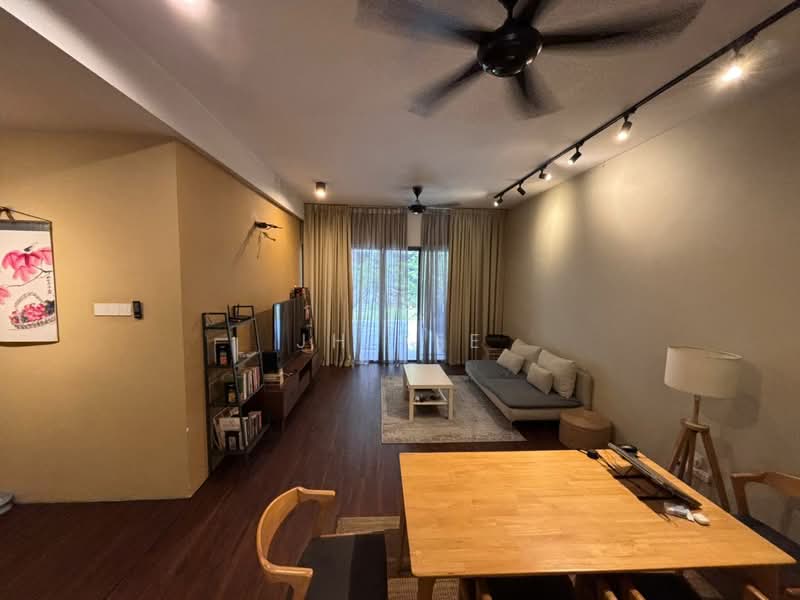 Rumah Bandar untuk Dijual di Petaling Jaya (Selangor) - JH Tee - Living Room - PropertyGuru.com.my