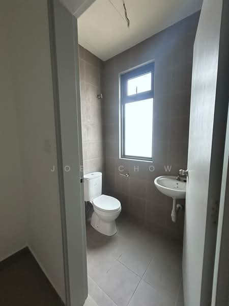 Semi-Detached House for Rent in Bandar Gamuda Gardens (Rawang) - Joey Chow - Bathroom - PropertyGuru.com.my