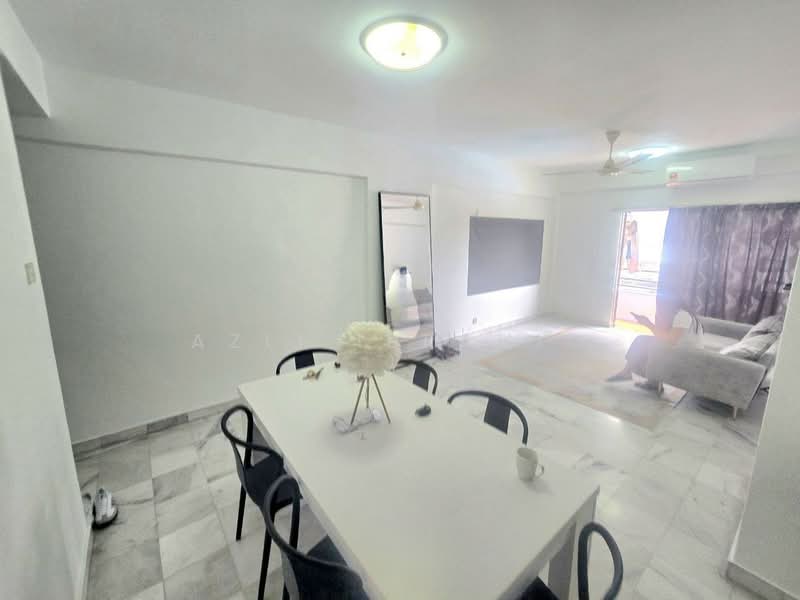 Kondominium untuk Dijual di Pandan Puteri - Azli Ibrahim - Living Room - PropertyGuru.com.my