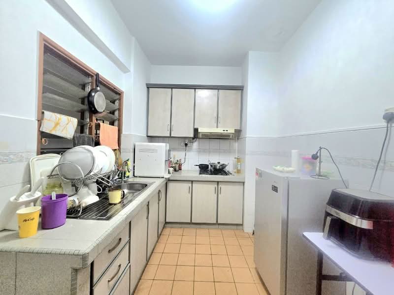 Kondominium untuk Dijual di Pandan Puteri - Azli Ibrahim - Kitchen - PropertyGuru.com.my