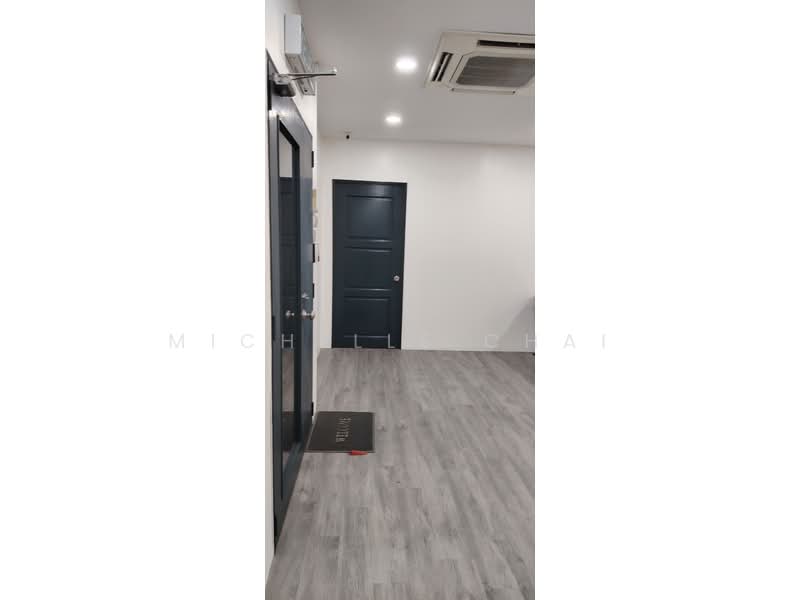 Shop / Office for Rent in Kampung Sungai Kayu Ara (Petaling Jaya) - Michelle Chai - Entrance - PropertyGuru.com.my