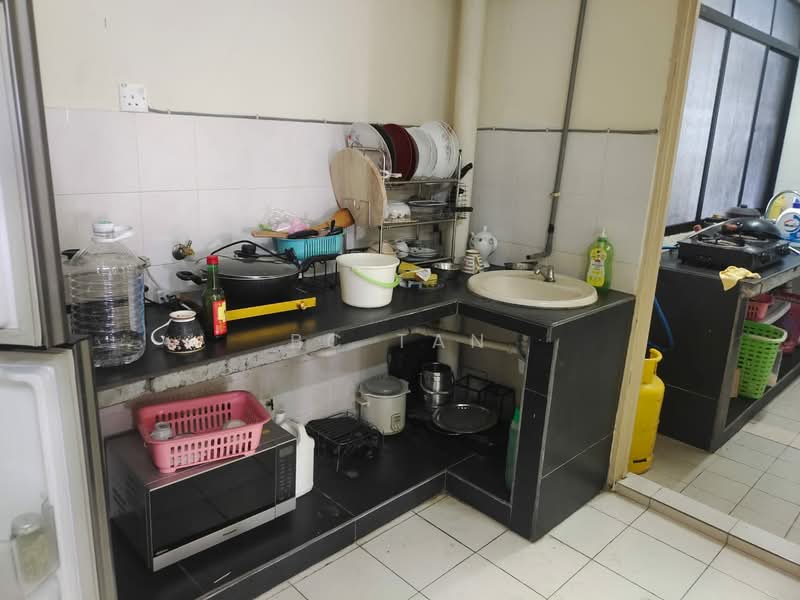 Apartment for Sale at Vista Mutiara - BC TAN - Kitchen - PropertyGuru.com.my