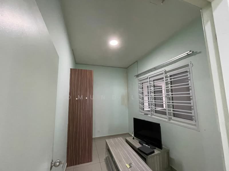 Service Residence for Sale at Seasons Amara Larkin - Edmund Ling - Interior - PropertyGuru.com.my
