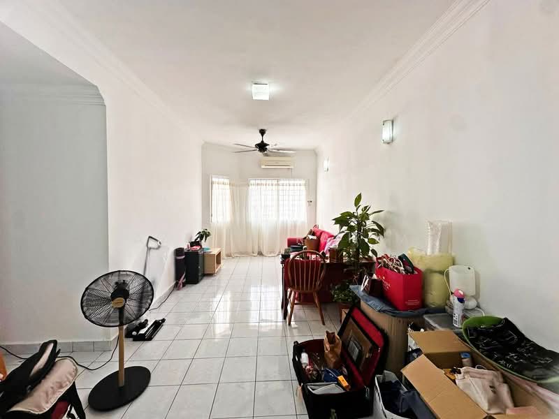 Condominium for Sale at Oakleaf Park - Azli Ibrahim - Living Room - PropertyGuru.com.my