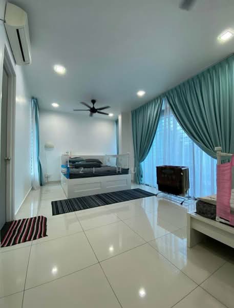Rumah Teres 2 Tingkat untuk Dijual di Taman Mount Austin (Tebrau) - Zi Hui - PropertyGuru.com.my