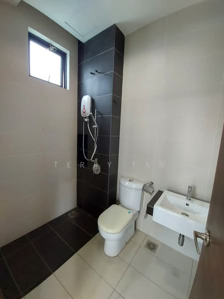 Semi-Detached House for Sale in Johor Bahru (Johor) - Terry Tan - Bathroom - PropertyGuru.com.my