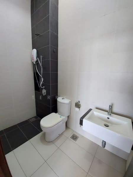 Semi-Detached House for Sale in Johor Bahru (Johor) - Terry Tan - Bathroom - PropertyGuru.com.my