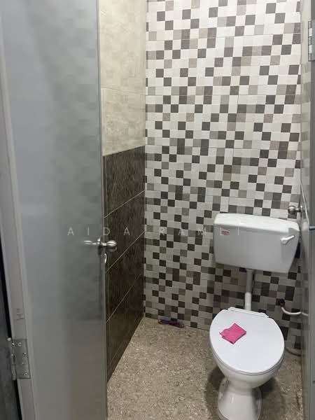 Shop for Rent in Bukit Jelutong (Shah Alam) - Aida Ramli - PropertyGuru.com.my