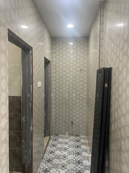 Shop for Rent in Bukit Jelutong (Shah Alam) - Aida Ramli - PropertyGuru.com.my