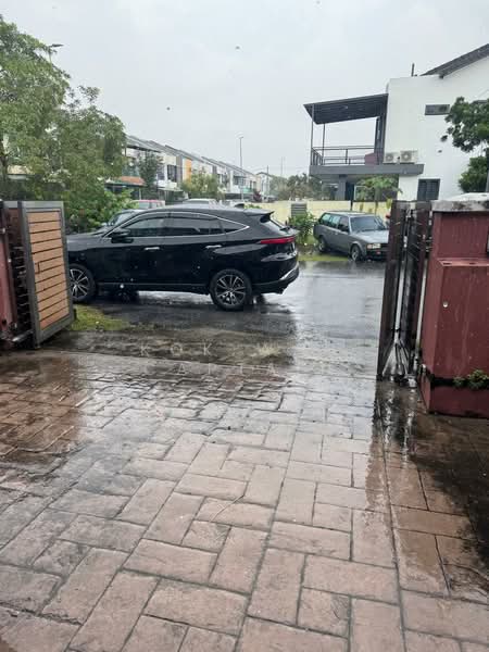 2-storey Terraced House for Rent in Bandar Puteri Puchong (Puchong) - Kok Wah Captain - Exterior - PropertyGuru.com.my