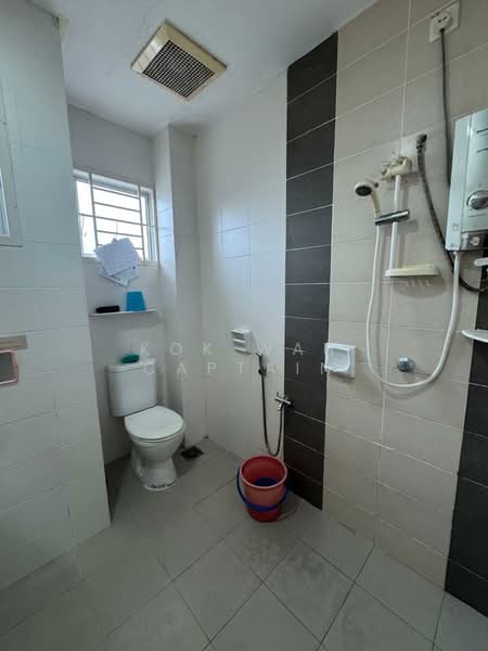 2-storey Terraced House for Rent in Bandar Puteri Puchong (Puchong) - Kok Wah Captain - Bathroom - PropertyGuru.com.my