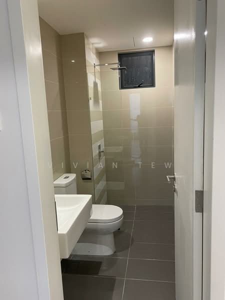 Service Residence for Sale at United Point (Residensi Berpadu) - Vivian Tew - Bathroom - PropertyGuru.com.my