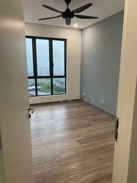 Service Residence for Sale at United Point (Residensi Berpadu) - Vivian Tew - Bedroom - PropertyGuru.com.my