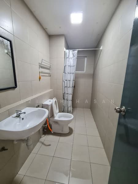 Apartment for Sale at Selangorku Pr1ma Lakefront Homes - Azizah Hasan - Bathroom - PropertyGuru.com.my