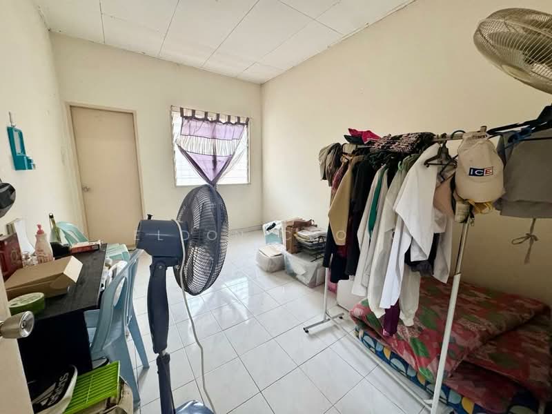Rumah Teres 2 Tingkat untuk Dijual di Taman Sutera (Kajang) - Eldon Chong - Bedroom - PropertyGuru.com.my