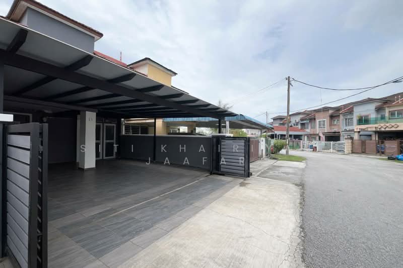 Rumah Teres 2 Tingkat untuk Dijual di Bandar Tasik Puteri (Rawang) - SITI KHAIRIYAH JAAFAR - PropertyGuru.com.my