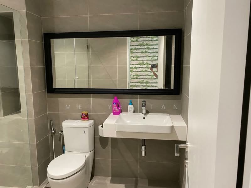 Service Residence for Sale at Quill Residence - Mei Yee Tan - Bathroom - PropertyGuru.com.my