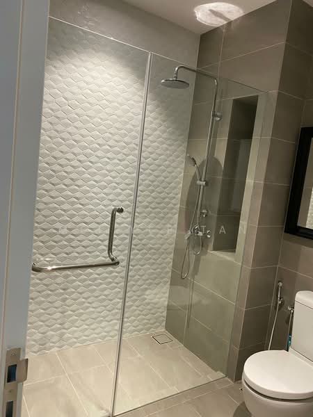 Service Residence for Sale at Quill Residence - Mei Yee Tan - Bathroom - PropertyGuru.com.my