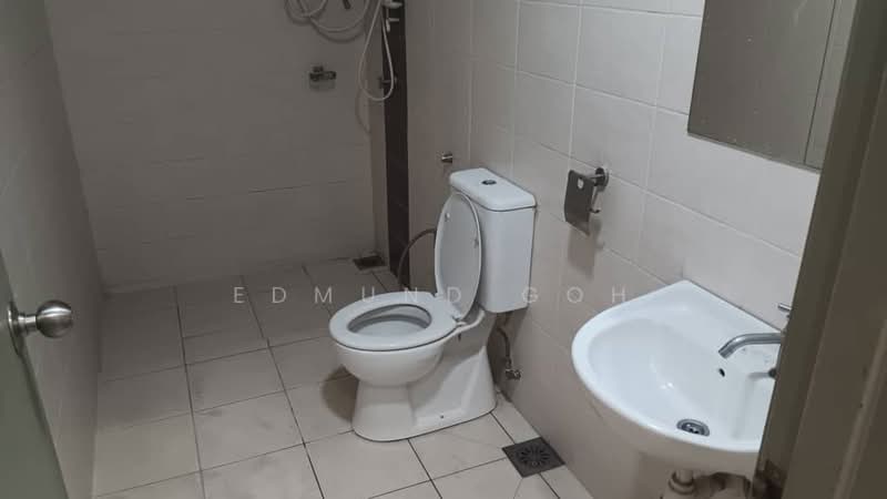 Servis Apartment untuk Dijual di Park @ One South - Edmund Goh - Bathroom - PropertyGuru.com.my