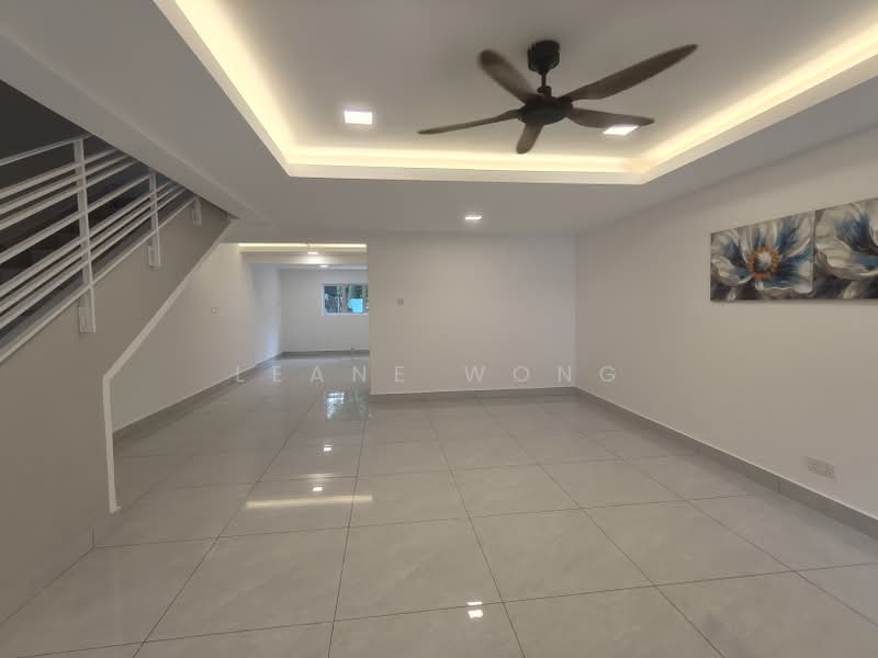 Rumah Teres 2 Tingkat untuk Dijual di Mahkota Cheras (Cheras) - Leane Wong - Living Room - PropertyGuru.com.my