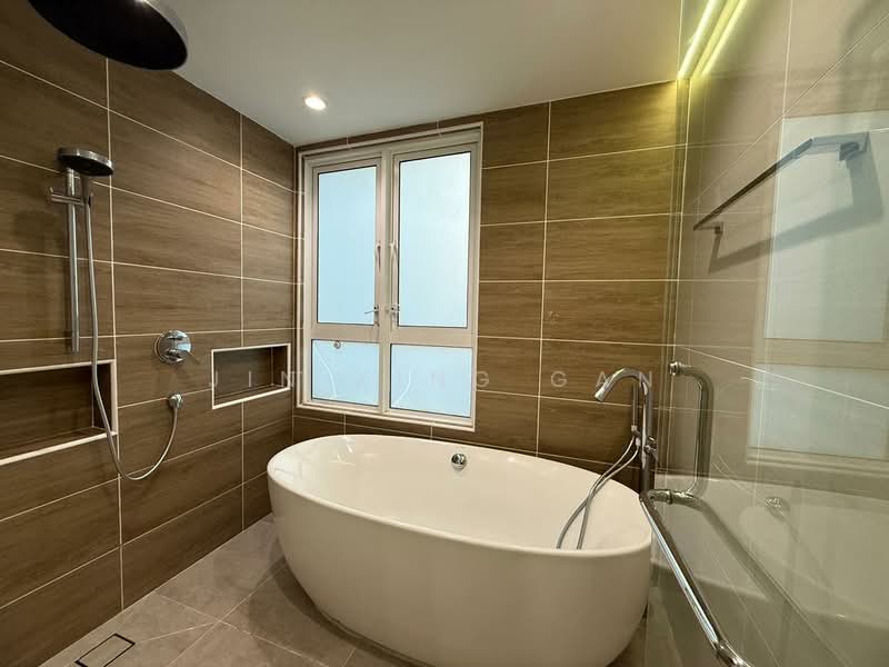 Kondominium untuk Disewa di Tiffani Kiara - Jin Xing Gan - Bathroom - PropertyGuru.com.my