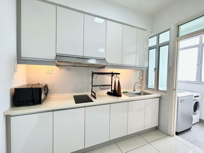 Apartment for Sale at Austin Suites (Permata Austin) - Edmond Tang - Kitchen - PropertyGuru.com.my